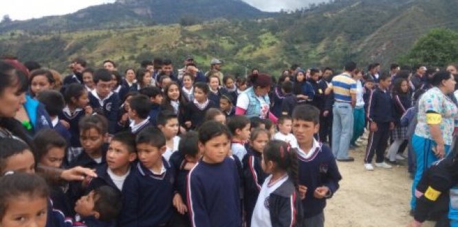 la comunidad participó en el simulacro Distrital vereda la Unión