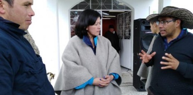 Entrega del salon comunal Raizal 