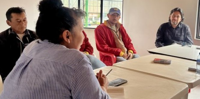 Foto reunión con representante de asociaciones de acueductos veredales Imagen capturada en el páramo de Sumapaz.