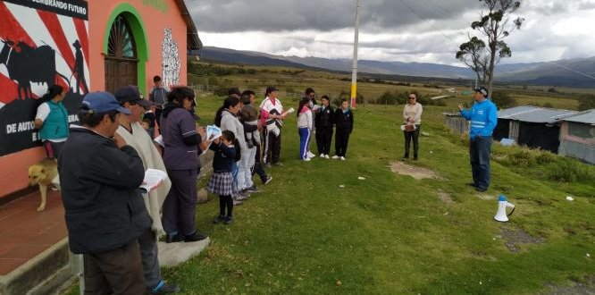 A la comunidad se le realizó una charla sobre la actividad desarrollada, así como sobre riesgos en caso de peligro