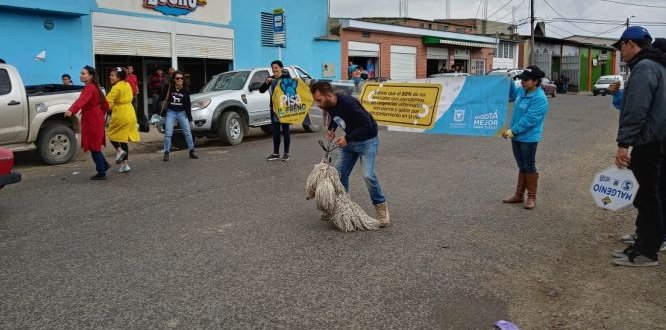 Campaña Pisa el Freno en Chiguasa
