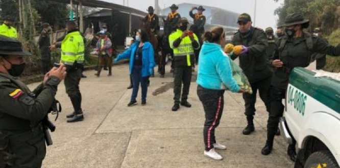 Habitantes de Sumapaz reciben mercados durante la cuarentena