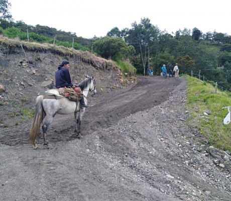 Obra de Placa Huella en importante corredor de Sumapaz