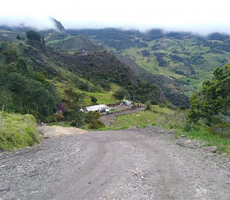 Obra de Placa Huella en importante corredor de Sumapaz