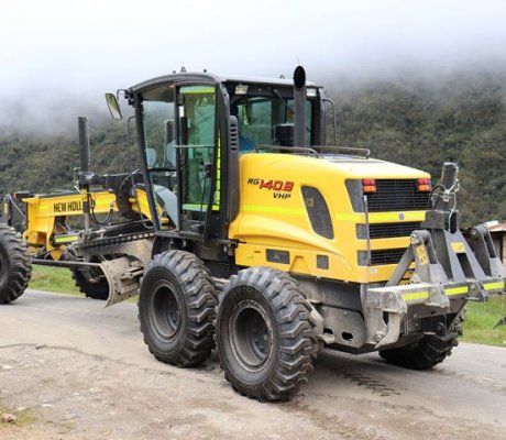 Motoniveladora New Holland ya está en funcionamiento en la localidad de Sumapaz