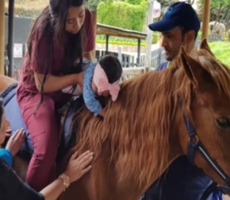 La novedosa terapia con caballos que favorece a 130 personas con discapacidad en Bogotá.